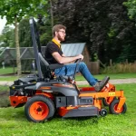 Kubota 42 inches zero turn mower - Image 2