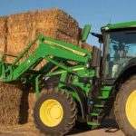 John Deere Tractor with front loader - Image 3