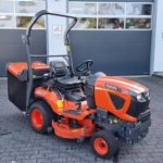 Kubota 42 inches lawn mower riding - Image 3