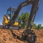 Mini John Deere excavator - Image 3